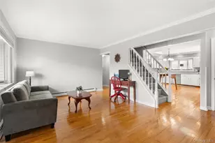 89 Cotter St, West Islip, NY 11795 - Photo 2