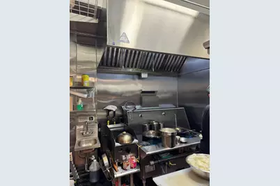 988 Manhattan Avenue, Brooklyn, NY 11222 - Photo 10