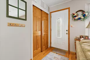 30 Middle Dr, Huntington, NY 11743 - Photo 2