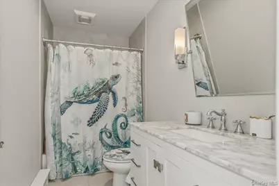 949 Union Street, Bohemia, NY 11716 - Photo 28