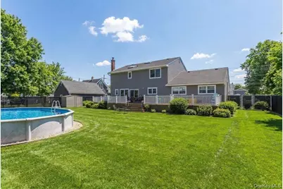 949 Union Street, Bohemia, NY 11716 - Photo 32