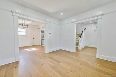 108 N Forest Avenue, Rockville Centre, NY 11570 - Photo 4