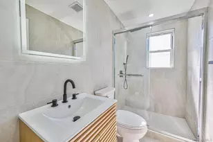 108 N Forest Ave, Rockville Centre, NY 11570 - Photo 16