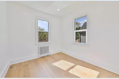 108 N Forest Avenue, Rockville Centre, NY 11570 - Photo 20