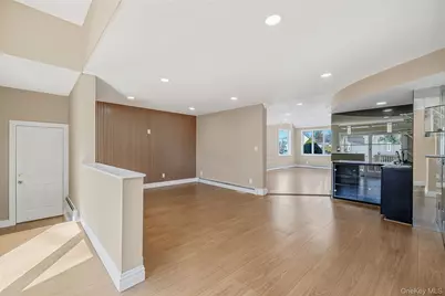 1027 Windermere Road, Franklin Square, NY 11010 - Photo 14