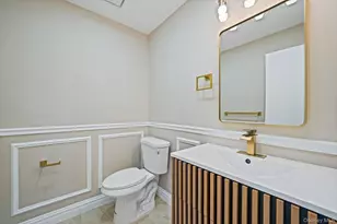 1027 Windermere Rd, Franklin Square, NY 11010 - Photo 18