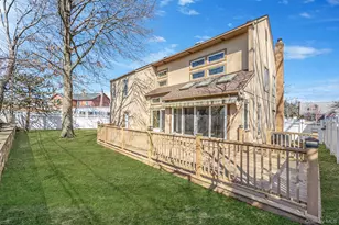 1027 Windermere Rd, Franklin Square, NY 11010 - Photo 40