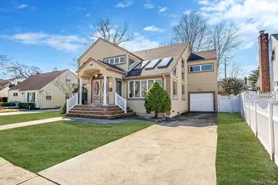 1027 Windermere Road, Franklin Square, NY 11010 - Photo 2