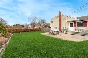 48 Butler St, West Islip, NY 11795 - Photo 22