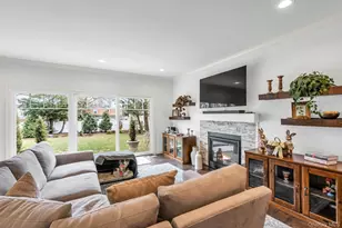 10 Beverly Rd, Farmingdale, NY 11735 - Photo 10