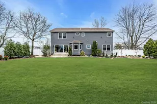 10 Beverly Rd, Farmingdale, NY 11735 - Photo 32