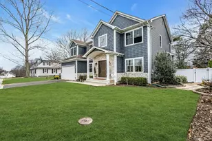 10 Beverly Rd, Farmingdale, NY 11735 - Photo 2