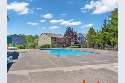 18 Kensington Court, Nanuet, NY 10954 - Photo 16
