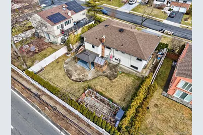 55 Executive Drive, Manhasset Hills, NY 11040 - Photo 42