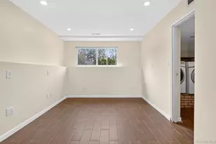 55 Executive Dr, Manhasset Hills, NY 11040 - Photo 36