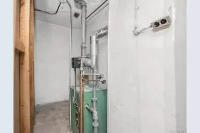 986 Neill Avenue, Bronx, NY 10462 - Photo 10