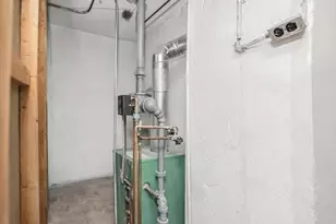 986 Neill Ave, Bronx, NY 10462 - Photo 10