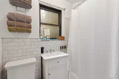 35 West 82nd Street #5B, New York, NY 10024 - Photo 4