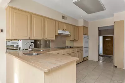 2038 Berfond Court, Merrick, NY 11566 - Photo 6