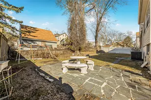 233 Clunie Ave, Yonkers, NY 10703 - Photo 6