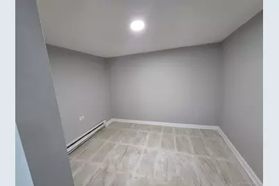 932 E 215th Street, Bronx, NY 10469 - Photo 22