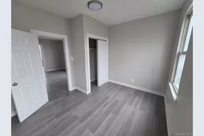 932 E 215th Street, Bronx, NY 10469 - Photo 10