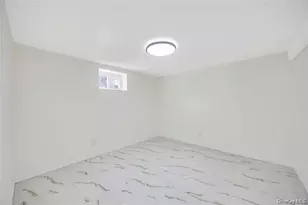 100-35 204th St, Hollis, NY 11423 - Photo 32