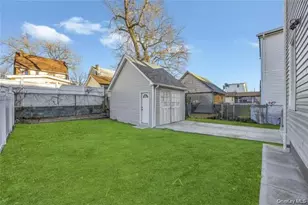 100-35 204th St, Hollis, NY 11423 - Photo 38