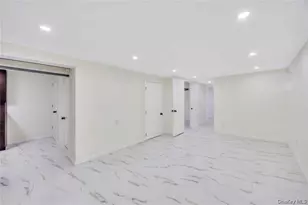 100-35 204th St, Hollis, NY 11423 - Photo 28