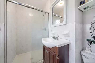 1100 Jefferson Place, Baldwin, NY 11510 - Photo 24