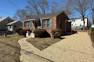 21 Sherwood Dr, Mastic Beach, NY 11951 - Photo 2