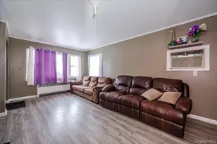 21 Oak Ave, Inwood, NY 11096 - Photo 2