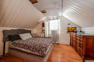 21 Oak Ave, Inwood, NY 11096 - Photo 8