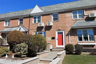 61-21 81st St, Middle Village, NY 11379 - Photo 2