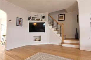 61-21 81st St, Middle Village, NY 11379 - Photo 8