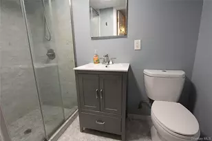 61-21 81st St, Middle Village, NY 11379 - Photo 20