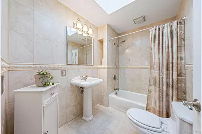 47 Thorburn Avenue, Patchogue, NY 11772 - Photo 20
