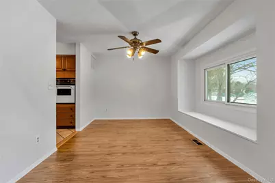 51 Jefferson Oval #D, Yorktown Heights, NY 10598 - Photo 6