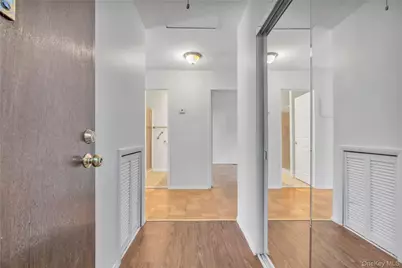 51 Jefferson Oval #D, Yorktown Heights, NY 10598 - Photo 2