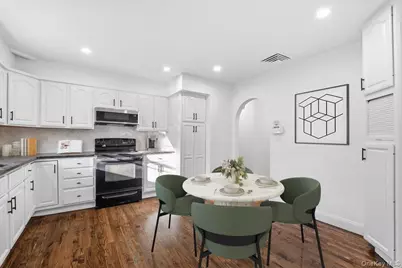 21 Park Avenue W, White Plains, NY 10607 - Photo 8