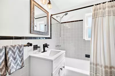 66 Robins Crescent #66, New Rochelle, NY 10801 - Photo 28