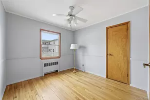 219 E John St, Lindenhurst, NY 11757 - Photo 10