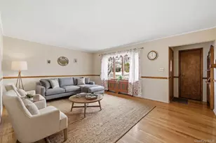 219 E John St, Lindenhurst, NY 11757 - Photo 4