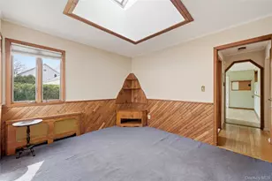 219 E John St, Lindenhurst, NY 11757 - Photo 16