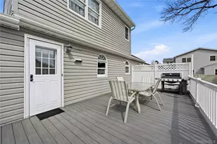 219 E John St, Lindenhurst, NY 11757 - Photo 22