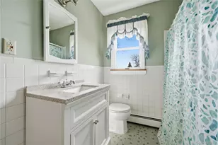 219 E John St, Lindenhurst, NY 11757 - Photo 20