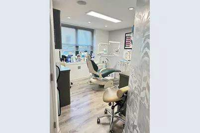 210 Atlantic Avenue #AA3, Lynbrook, NY 11563 - Photo 6