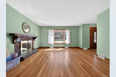 7 Greenway E, Sloatsburg, NY 10974 - Photo 16