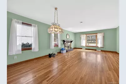 7 Greenway E, Sloatsburg, NY 10974 - Photo 18