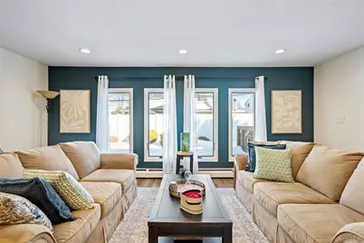 18 Bridle Lane, Hicksville, NY 11801 - Photo 8